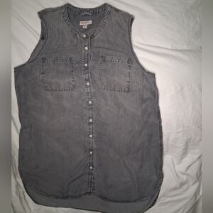 Merona Gray Sleeveless Button Down Shirt
